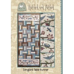 Songbird Table Runner par...